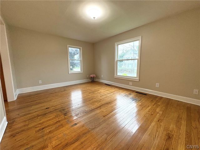 19 Silver Avenue, Auburn, NY 13021