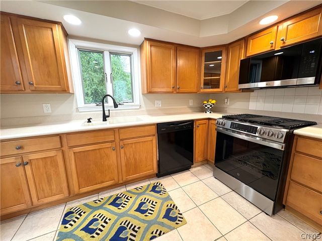 19 Silver Avenue, Auburn, NY 13021