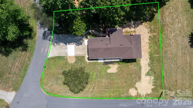 602 Sharon Drive, Statesville, NC 28625
