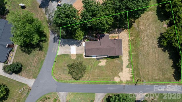 602 Sharon Drive, Statesville, NC 28625