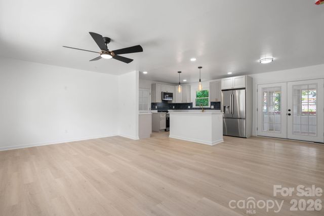 602 Sharon Drive, Statesville, NC 28625