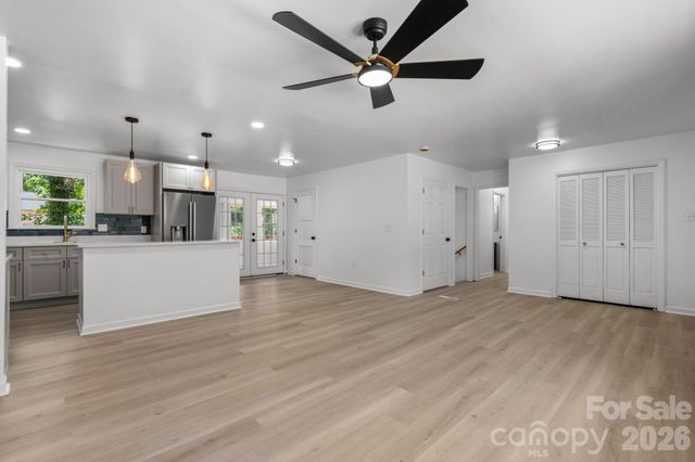 602 Sharon Drive, Statesville, NC 28625