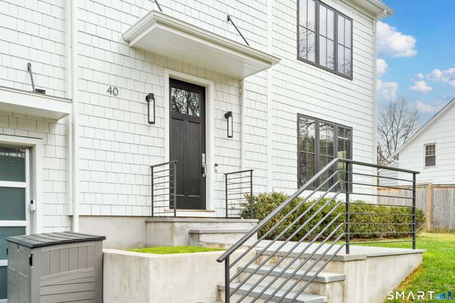 40 Richmondville Avenue, Westport, CT 06880