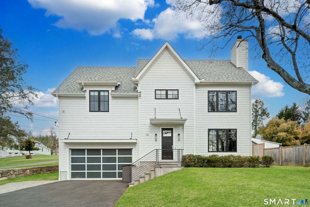 40 Richmondville Avenue, Westport, CT 06880
