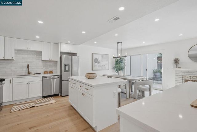 2790 Marsh Dr, San Ramon, CA 94583