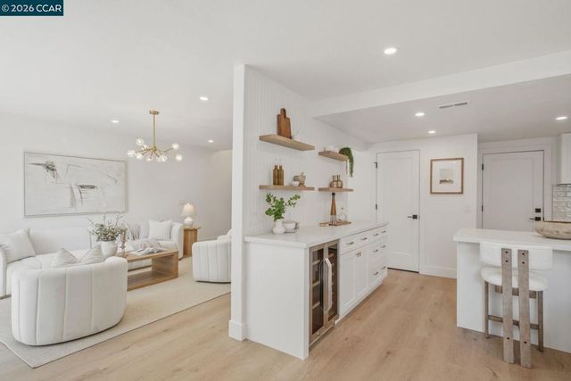 2790 Marsh Dr, San Ramon, CA 94583
