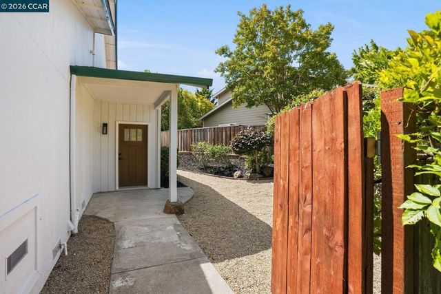 2790 Marsh Dr, San Ramon, CA 94583