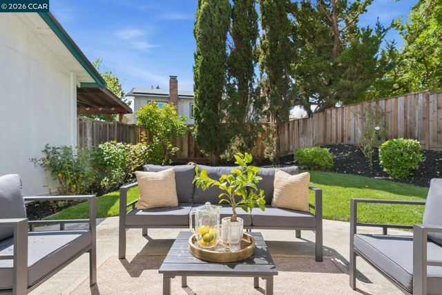 2790 Marsh Dr, San Ramon, CA 94583