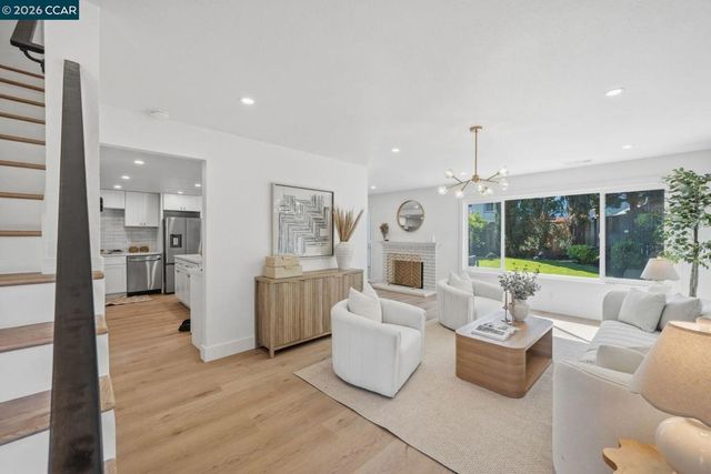 2790 Marsh Dr, San Ramon, CA 94583
