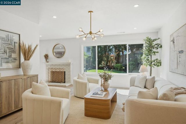 2790 Marsh Dr, San Ramon, CA 94583