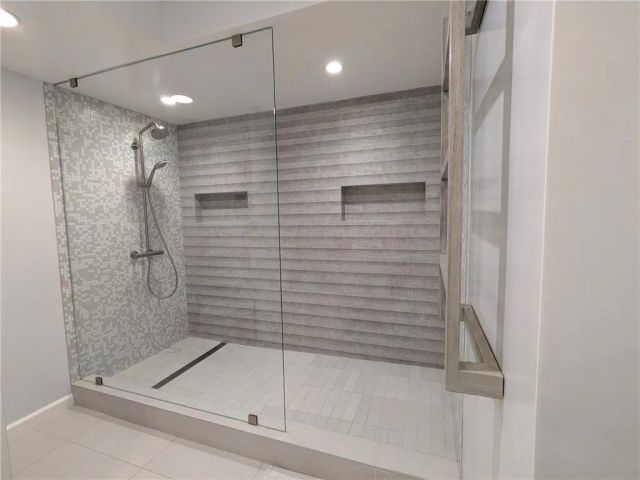 2910 Neilson Way 208, Santa Monica, CA 90405
