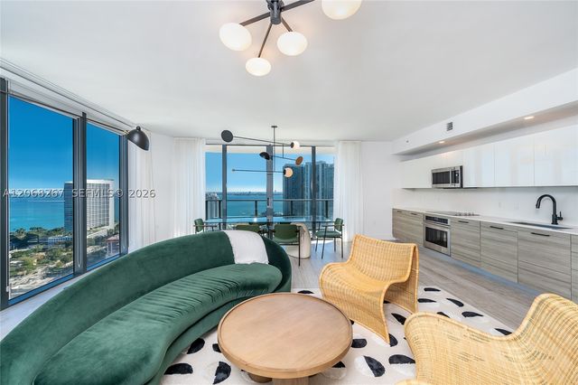 121 NE 34th St 3008, Miami, FL 33137