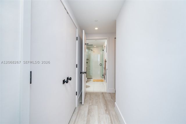 121 NE 34th St 3008, Miami, FL 33137