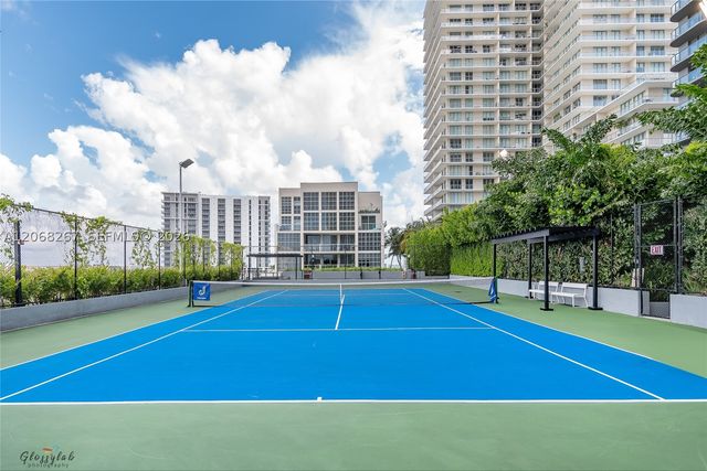 121 NE 34th St 3008, Miami, FL 33137
