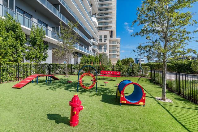 121 NE 34th St 3008, Miami, FL 33137