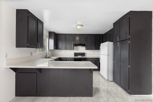 2018 Hawkins Way, Spring Valley, CA 91977