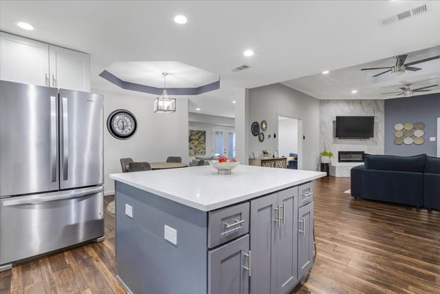 2303 Stone Glen Lane, Carrollton, TX 75007