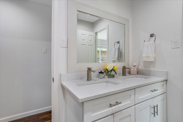 2303 Stone Glen Lane, Carrollton, TX 75007