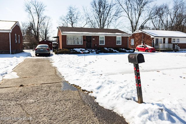 4910 Red Oak Ln, Louisville, KY 40218