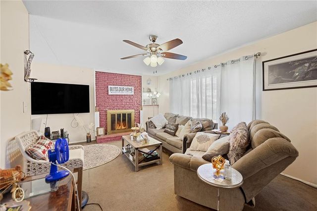 6000 E 95th Terrace, Kansas City, MO 64134
