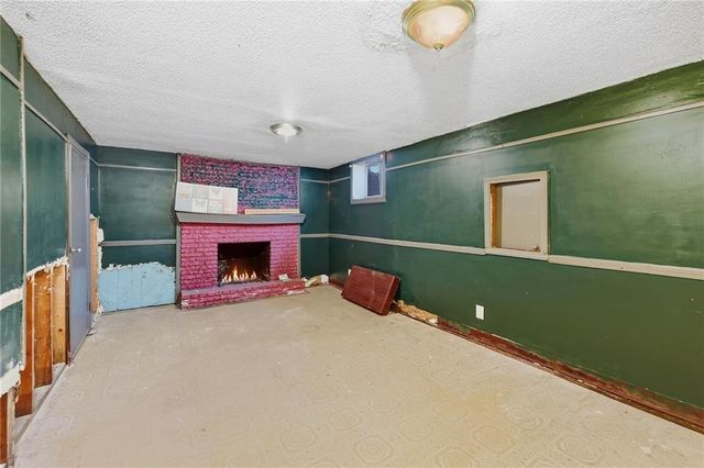 6000 E 95th Terrace, Kansas City, MO 64134