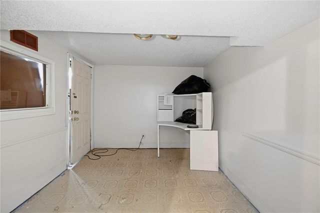 6000 E 95th Terrace, Kansas City, MO 64134