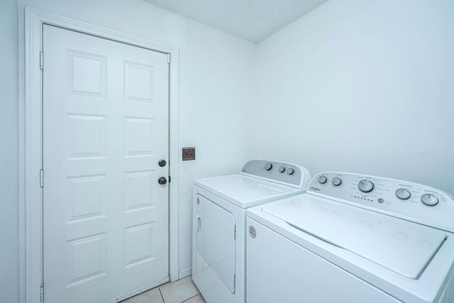 1400 W Lenevar Drive, Charleston, SC 29407
