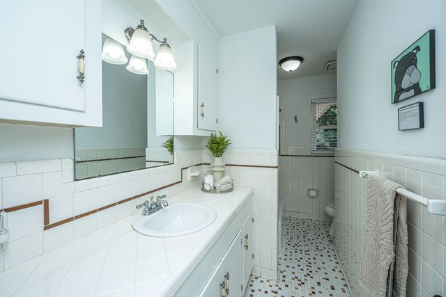 1400 W Lenevar Drive, Charleston, SC 29407