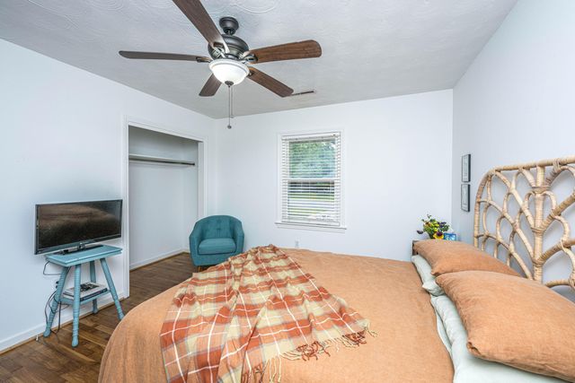 1400 W Lenevar Drive, Charleston, SC 29407