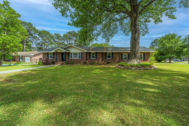 1400 W Lenevar Drive, Charleston, SC 29407