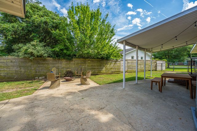 1400 W Lenevar Drive, Charleston, SC 29407