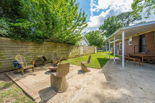 1400 W Lenevar Drive, Charleston, SC 29407