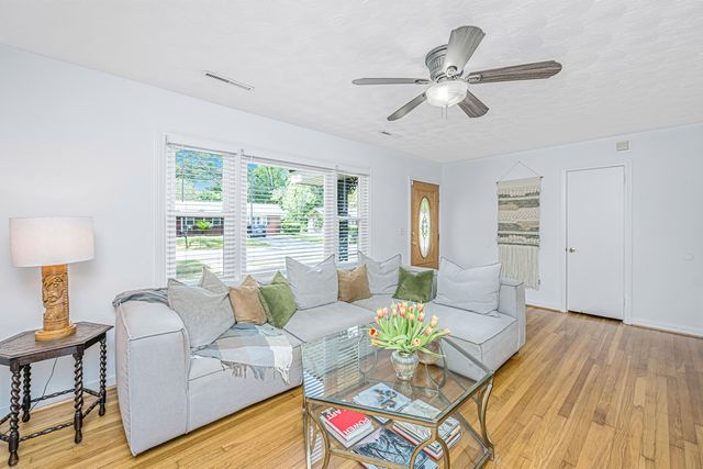 1400 W Lenevar Drive, Charleston, SC 29407