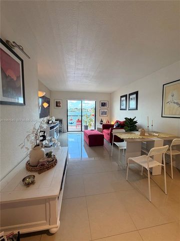 5701 W 28th Ave 5701, Hialeah, FL 33016