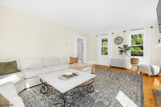 110 Hillcrest Rd., Readington Twp., NJ 08822