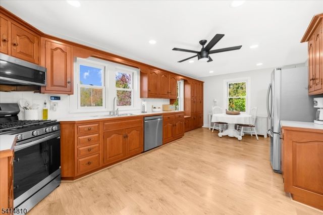 110 Hillcrest Rd., Readington Twp., NJ 08822