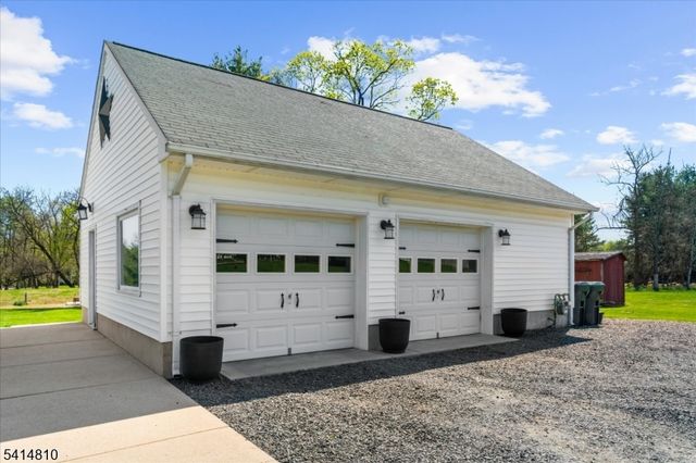 110 Hillcrest Rd., Readington Twp., NJ 08822