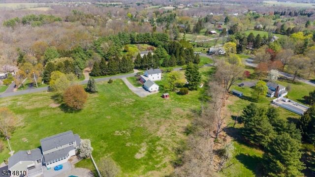 110 Hillcrest Rd., Readington Twp., NJ 08822