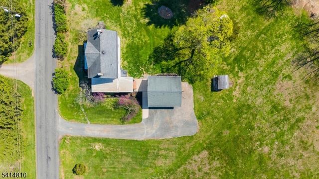 110 Hillcrest Rd., Readington Twp., NJ 08822