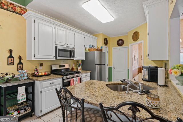 255 Rock Hill Drive, Fayetteville, GA 30215