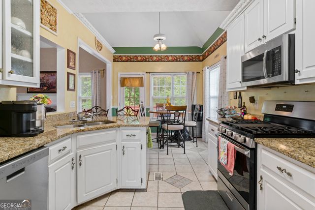 255 Rock Hill Drive, Fayetteville, GA 30215
