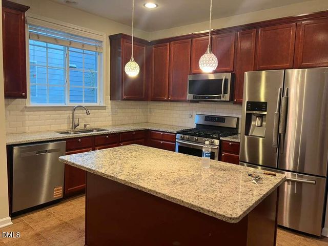 708 Newstead Way, Cary, NC 27519