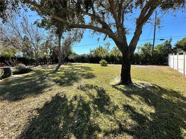 204 59TH STREET NW, Bradenton, FL 34209