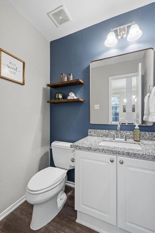 34 Redland Place, Spring, TX 77382