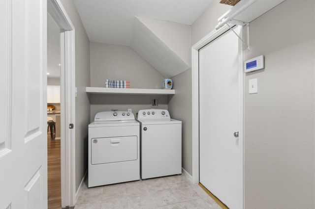 34 Redland Place, Spring, TX 77382