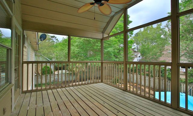 34 Redland Place, Spring, TX 77382