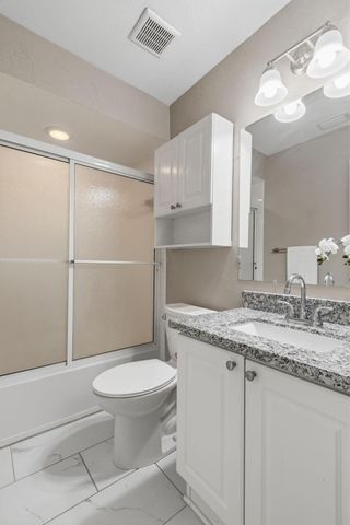 34 Redland Place, Spring, TX 77382