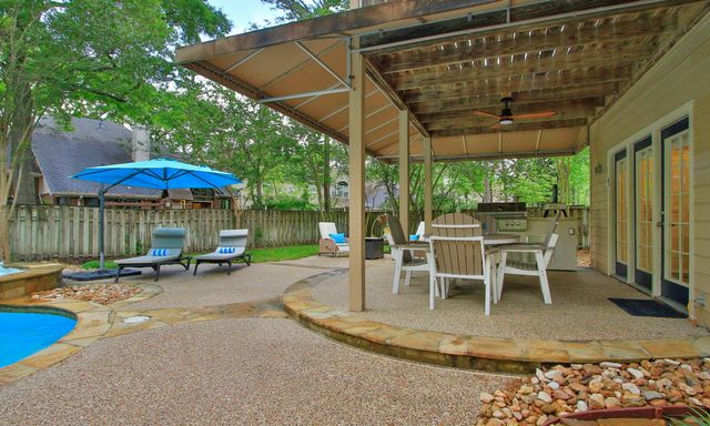 34 Redland Place, Spring, TX 77382