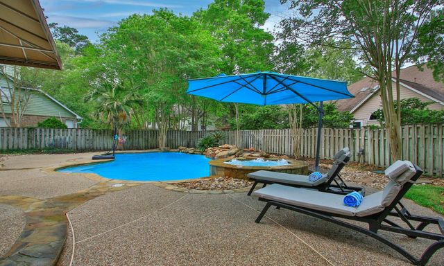 34 Redland Place, Spring, TX 77382