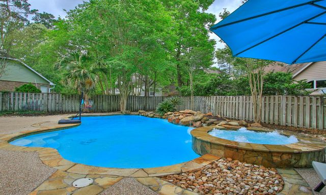 34 Redland Place, Spring, TX 77382